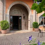 Relais Cascina Scottina Cadeo