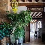 Relais Cascina Scottina Landhuis *