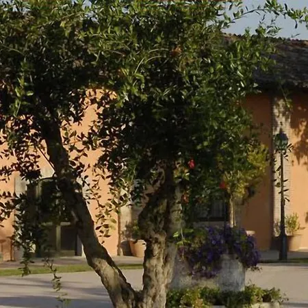 컨트리하우스 Relais Cascina Scottina