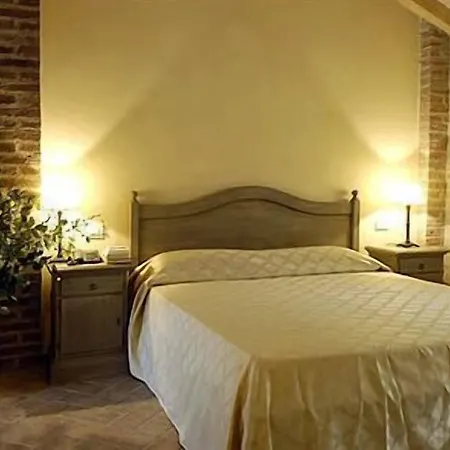 Relais Cascina Scottina 컨트리하우스 카데오