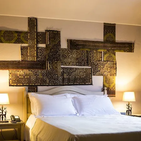 Relais Cascina Scottina 컨트리하우스 카데오