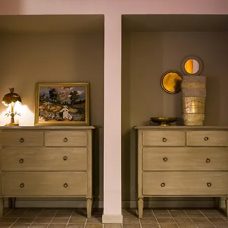 Relais Cascina Scottina * 카데오