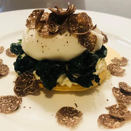 Relais Cascina Scottina 컨트리하우스 카데오