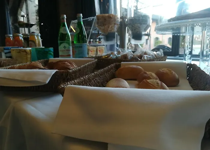 Relais Cascina Scottina 乡村民宿 *